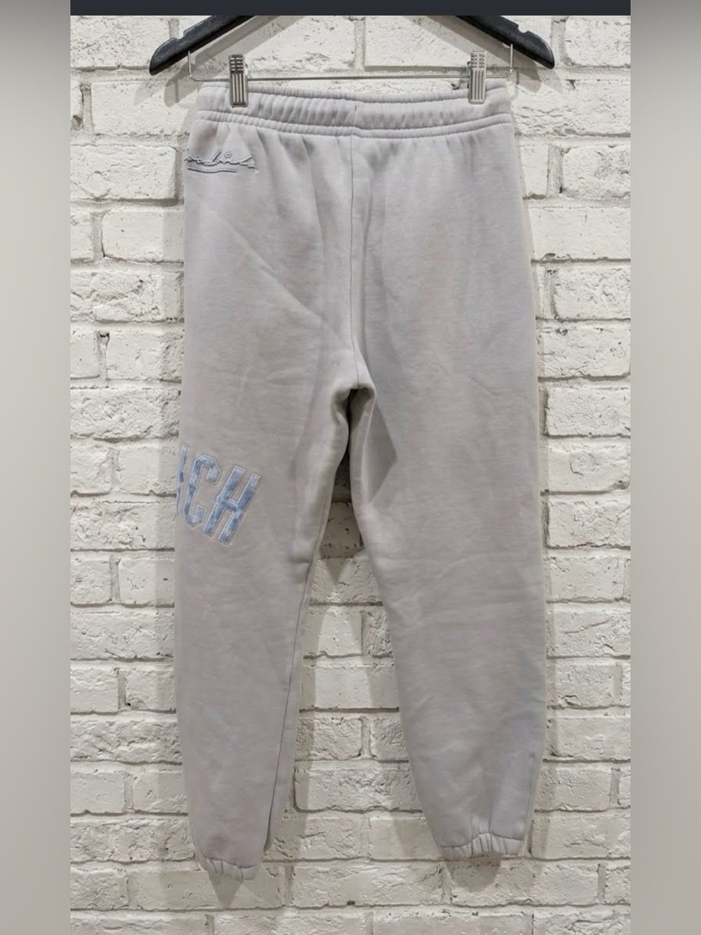 Hoodrich Light Gray Track Joggers with Logo size XS UK brand - Picture 2 of 9